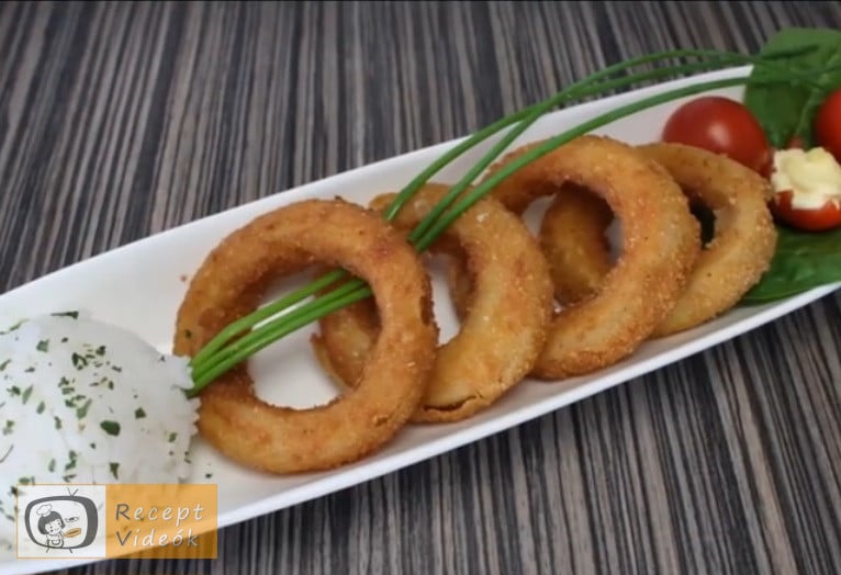 Sajtos-sonkás hagymakarikák recept, sajtos-sonkás hagymakarikák elkészítése - Recept Videók Sajtos-sonkás hagymakarikák recept, sajtos-sonkás hagymakarikák elkészítése - Recept Videók