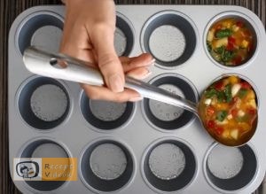 Tojás muffinok recept, tojás muffinok elkészítése 6. lépés