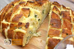 Sajtos fűszeres töltött kenyér recept, sajtos fűszeres töltött kenyér elkészítése - Recept Videók