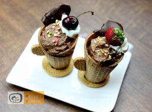 Csokival töltött édestölcsér csésze - Recept videók