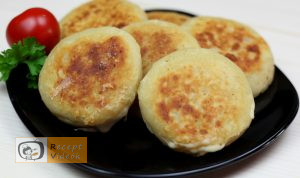 Sajttal-sonkával töltött krumplipalacsinta - Recept videók