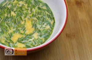 Maci omlett recept, maci omlett elkészítése 2. lépés