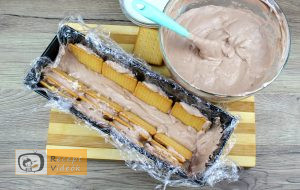 Kekszes jégkrémtorta recept, kekszes jégkrémtorta elkészítése 8. lépés
