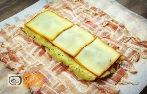Baconbe tekert krumpli rolád recept elkészítése 13. lépés