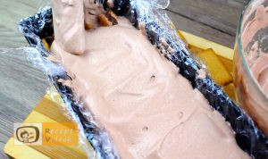 Kekszes jégkrémtorta recept, kekszes jégkrémtorta elkészítése 10. lépés