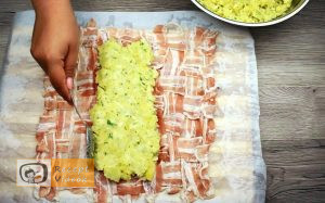 Baconbe tekert krumpli rolád recept elkészítése 9. lépés