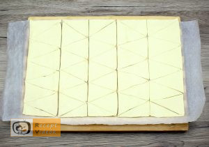 Mogyorókrémes minikiflik recept, mogyorókrémes minikiflik elkészítése 2. lépés