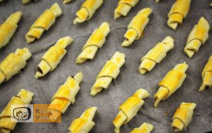 Mogyorókrémes minikiflik recept, mogyorókrémes minikiflik elkészítése 7. lépés