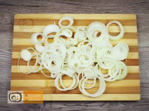 Hagymás rostélyos recept, hagymás rostélyos elkészítése 2. lépés