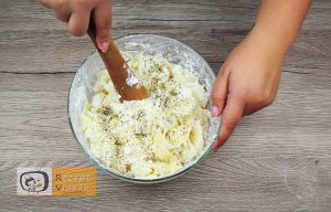 baconbe göngyölt túrós csusza recept elkészítése 1. lépés