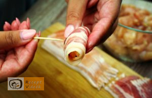 Baconbe tekert csirkefalatok recept elkészítése 5. lépés