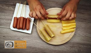 Palacsinta tésztás baconös virsli recept elkészítése 2. lépés