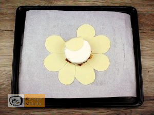 Töltött camembertes buci recept elkészítése 9. lépés