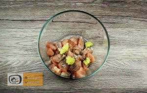 Baconbe tekert csirkefalatok recept elkészítése 2. lépés