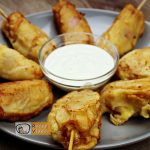 Palacsinta tésztás baconös virsli recept elkészítése - Recept Videók