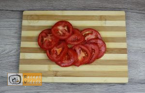 Mozzarellás paradicsomos csirke recept elkészítése 2. lépés