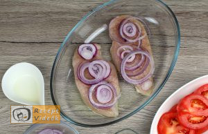 Mozzarellás paradicsomos csirke recept elkészítése 7. lépés