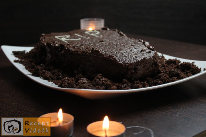 EGYSZERŰ HALLOWEEN SÜTI RECEPTEK - koporsó torta - Recept Videók