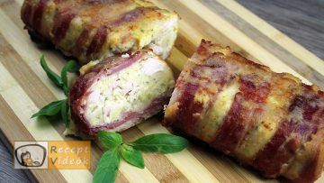 Csirkemell receptek: Baconös-sajtos csirkemell őzgerinc formában elkészítése - Recept Videók