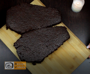 EGYSZERŰ HALLOWEEN SÜTI RECEPTEK - koporsó torta 3. lépés