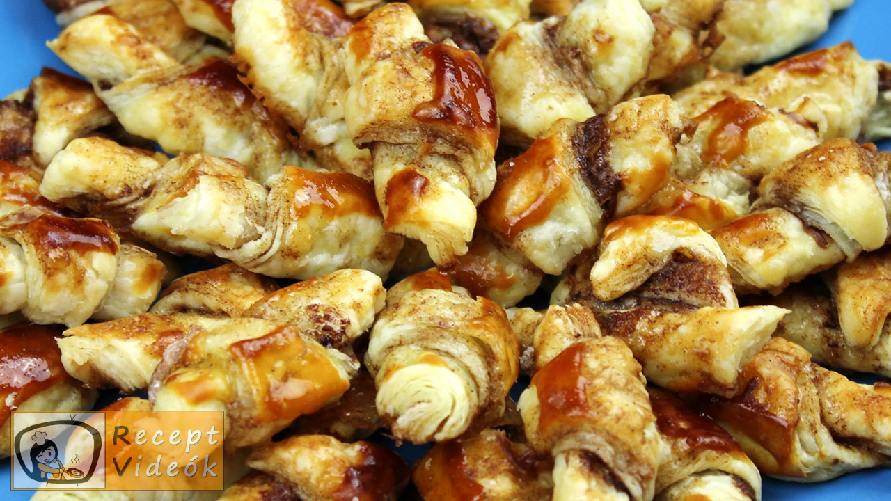 Mogyorókrémes minikiflik recept, mogyorókrémes minikiflik elkészítése - Recept Videók Mogyorókrémes minikiflik recept, mogyorókrémes minikiflik elkészítése - Recept Videók