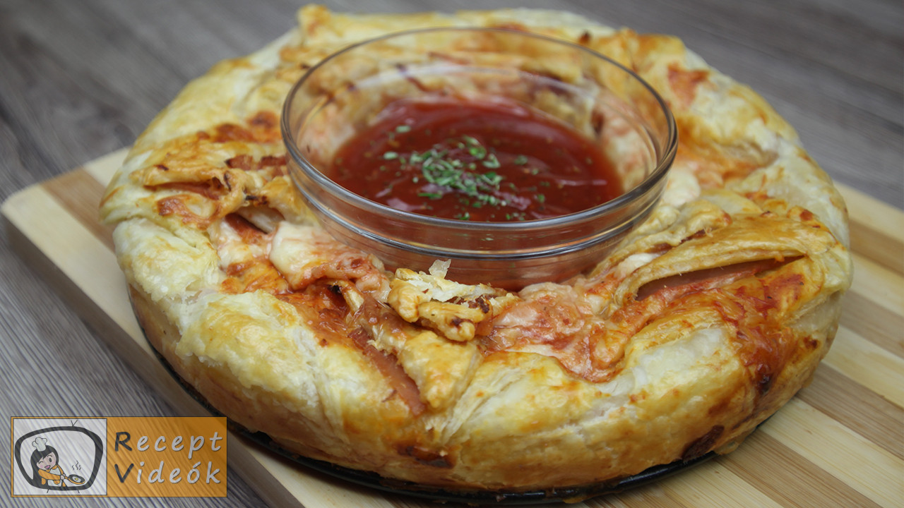 Pizza koszorú recept, pizza koszorú elkészítése - Recept Videók Pizza koszorú recept, pizza koszorú elkészítése - Recept Videók