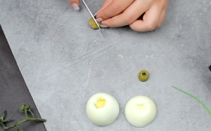 Halloweeni süti recept (tojás szemek) 3. lépés