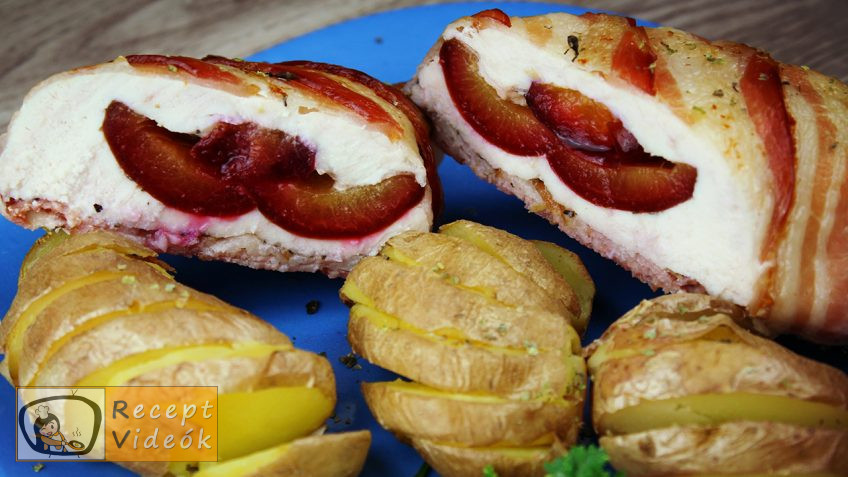 Szilvával töltött csirkemell bacon köntösben