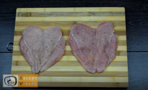 Töltött csirkemell mustáros besamel mártással - Csirkemell receptek elkészítése 3. lépés