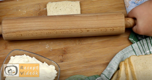 Sonkás-sajtos rudacskák recept, sonkás-sajtos rudacskák elkészítése 2. lépés