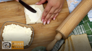 Sonkás-sajtos rudacskák recept, sonkás-sajtos rudacskák elkészítése 3. lépés