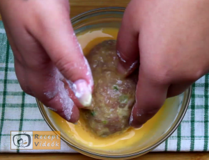 tojással töltött fasírtgombóc recept elkészítése 5. lépés