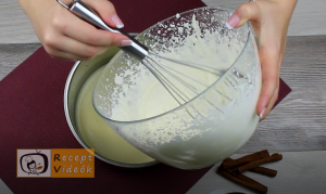 Vaníliás-meggyes pohárkrém recept elkészítése 8. lépés
