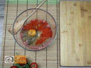 Tűzdelt húsgombócok recept elkészítése 1. lépés