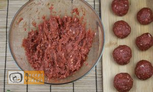 Tűzdelt húsgombócok recept elkészítése 2. lépés