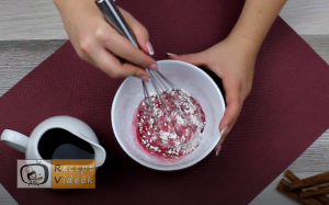 Vaníliás-meggyes pohárkrém recept elkészítése 1. lépés
