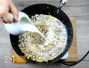 Tejszínes-kukoricás penne recept, tejszínes-kukoricás penne elkészítése 2. lépés