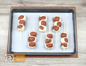 Tűzdelt húsgombócok recept elkészítése 4. lépés