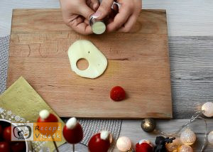 Karácsonyi diy kreatív recept ötletek, asztaldíszek - Mikulás sapka 1. lépés