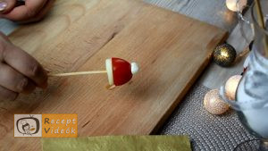 Karácsonyi diy kreatív recept ötletek, asztaldíszek - Mikulás sapka 3. lépés