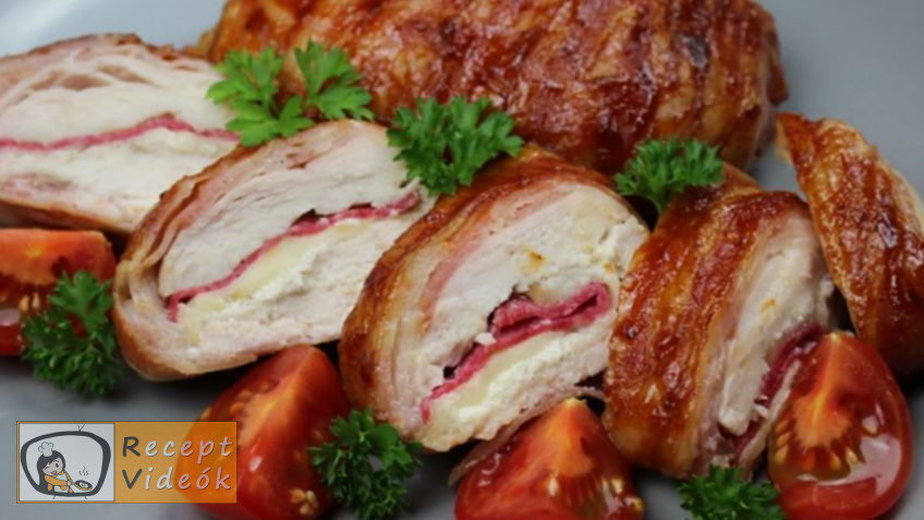 Baconös töltött csirkemell barbecue szósszal