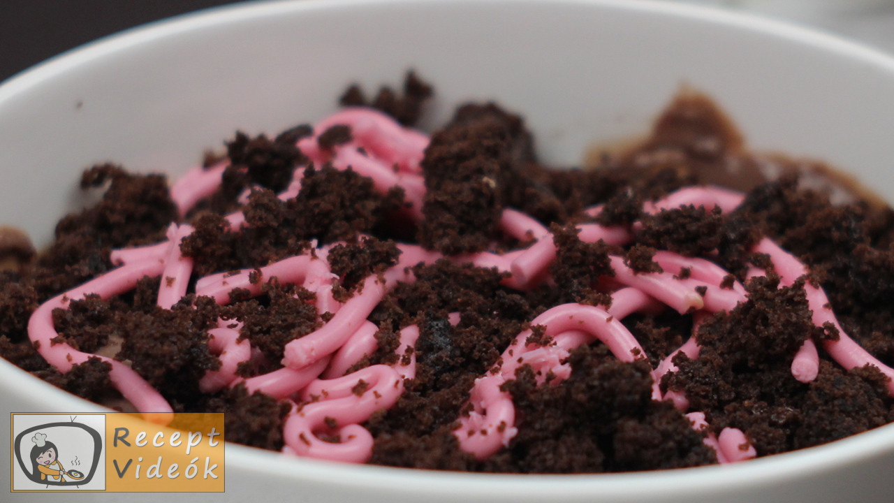 Halloweeni süti recept (zselégiliszta csokiföldben) - Recept Videók Halloweeni süti recept (zselégiliszta csokiföldben) - Recept Videók