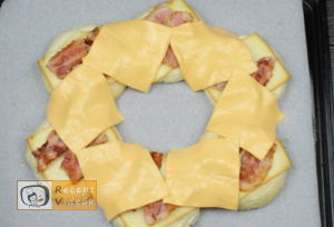  melegszendvics koszorú recept, melegszendvics koszorú elkészítése 4. lépés