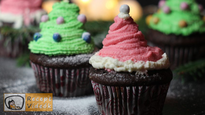 Karácsonyfa és Mikulás sapka muffin