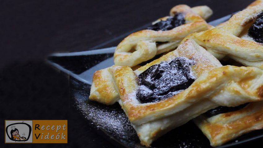 Szilvalekváros papucs leveles tésztából