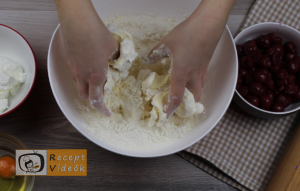 Meggyes pite recept, meggyes pite elkészítése 2. lépés