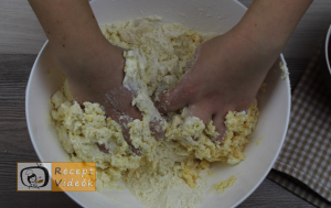 Meggyes pite recept, meggyes pite elkészítése 3. lépés
