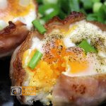 sajtos-baconös tojásmuffin recept, sajtos-baconös tojásmuffin elkészítése - Recept Videók