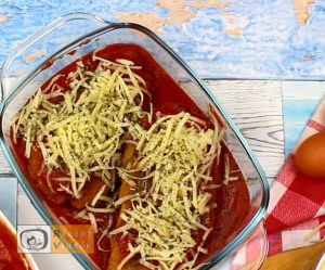 Sajttal töltött paradicsomos csirkemell - Csirkemell receptek elkészítése 6. lépés