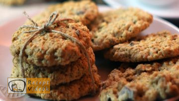 Csokis-zabpelyhes keksz recept, csokis-zabpelyhes keksz elkészítése - Recept Videók